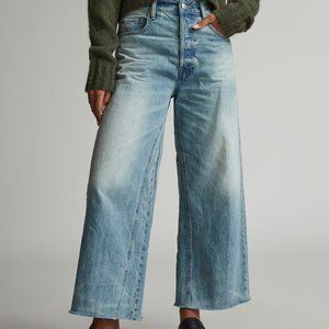 The Way-Wide Crop Jean in Sunfade Light (Size 27)